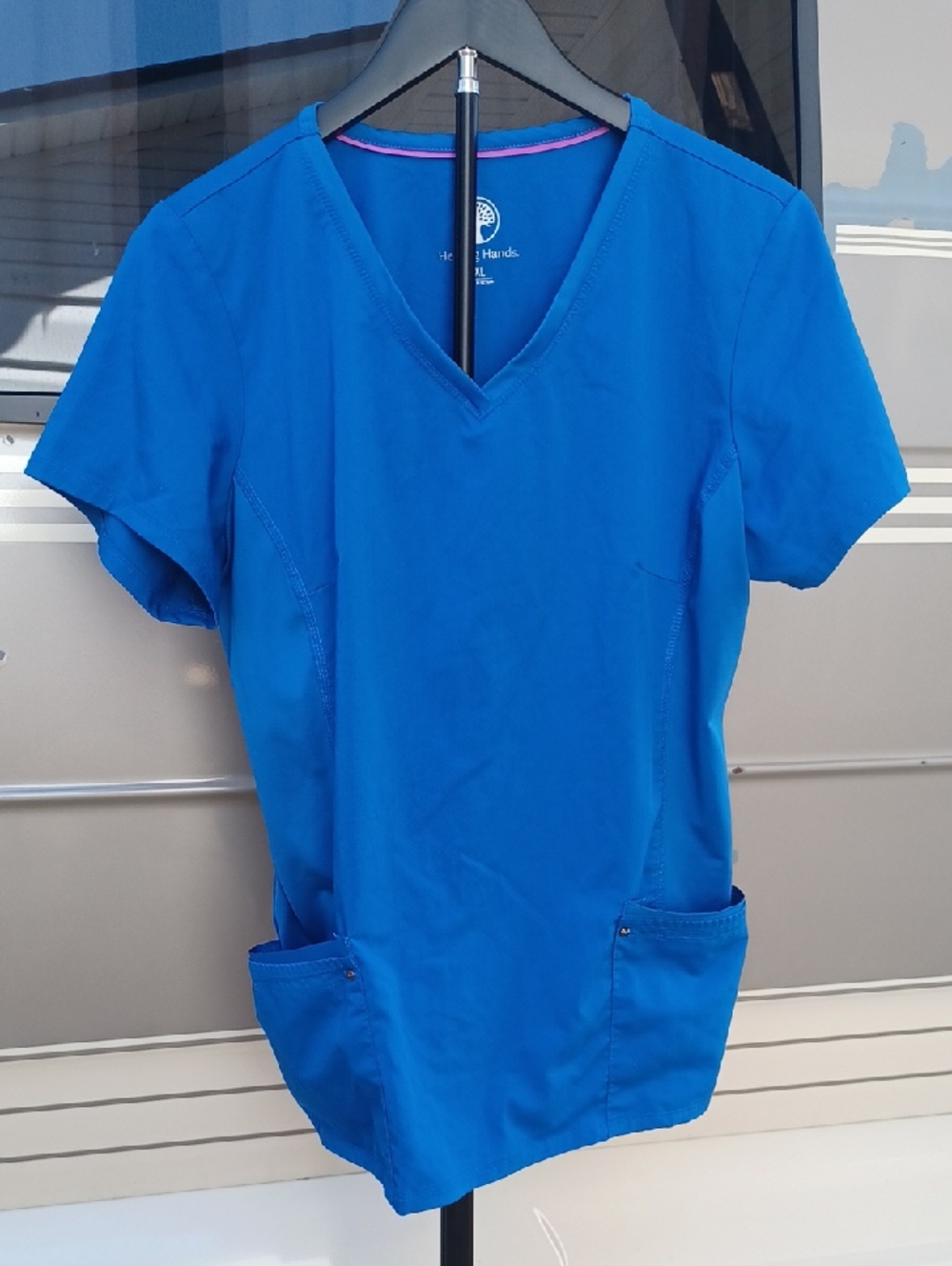 Healing Hands Purple Label Juliet V-Neck Scrub Top in Blue XL